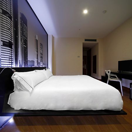B&B Hotel Madrid Aeropuerto T4 San Sebastián de los Reyes Eksteriør billede
