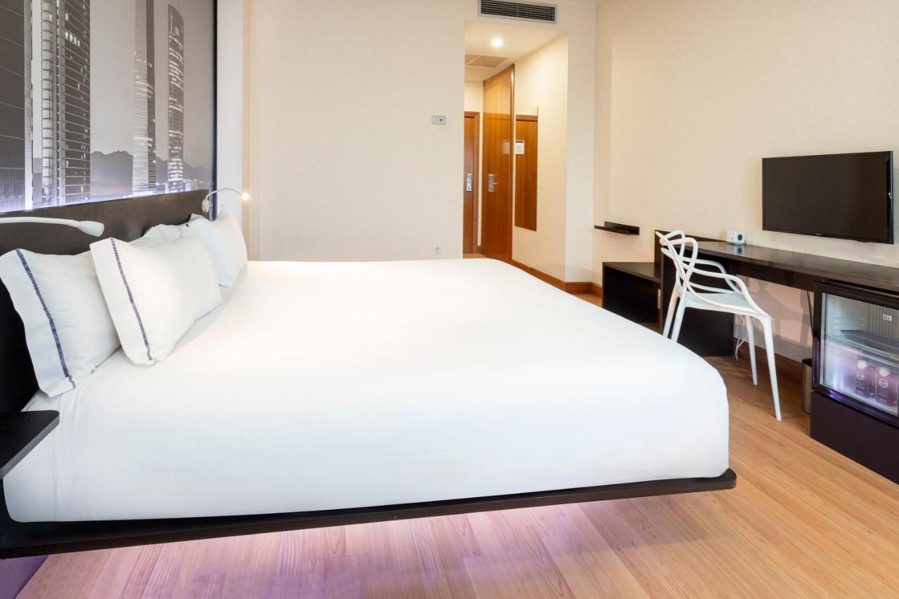 B&B Hotel Madrid Aeropuerto T4 San Sebastián de los Reyes Eksteriør billede