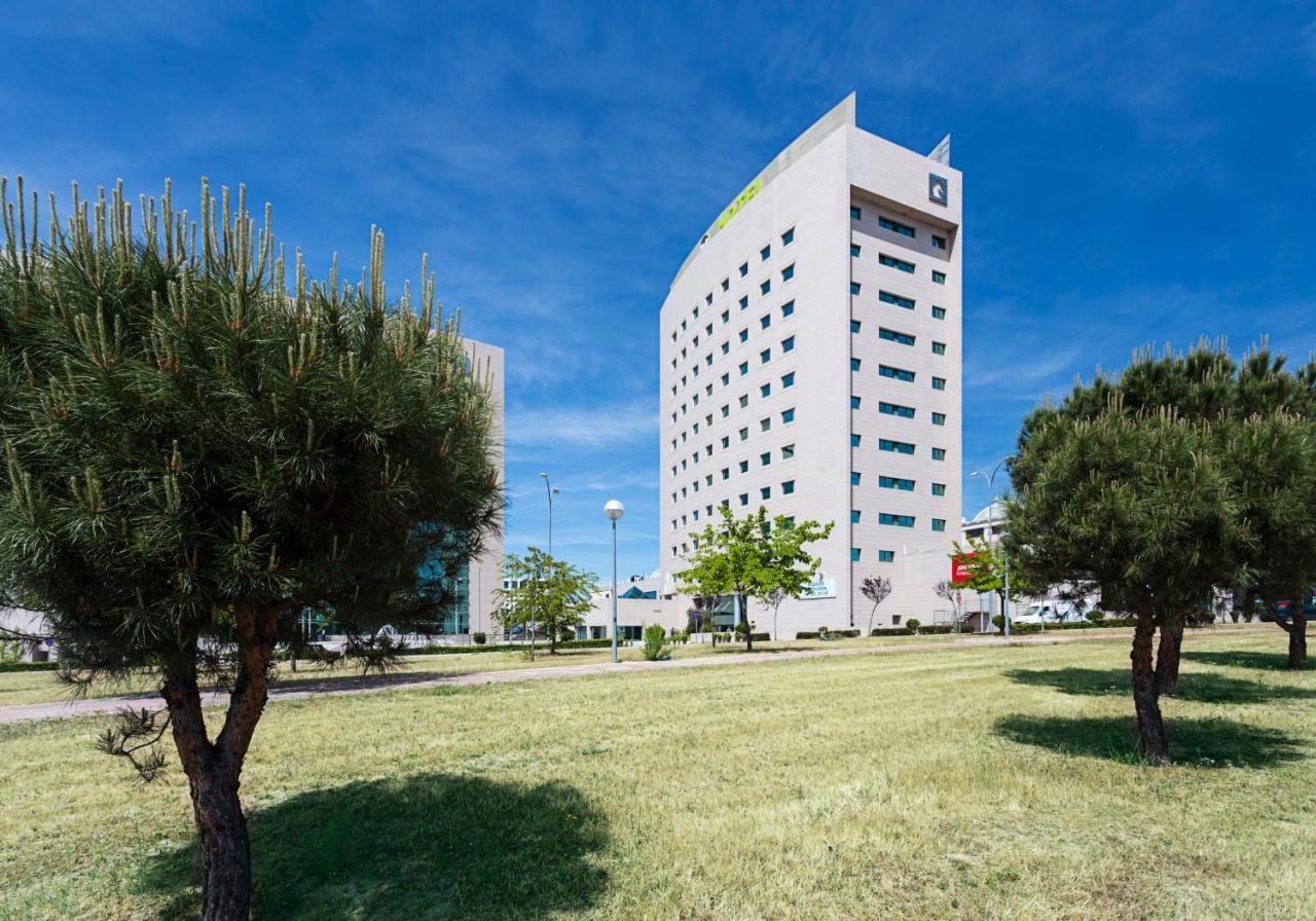 B&B Hotel Madrid Aeropuerto T4 San Sebastián de los Reyes Eksteriør billede