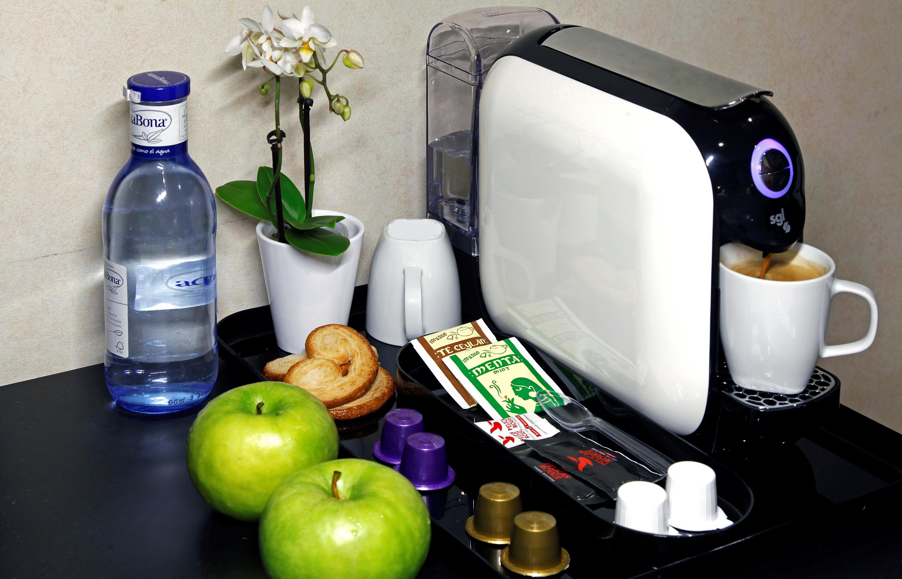 B&B Hotel Madrid Aeropuerto T4 San Sebastián de los Reyes Eksteriør billede