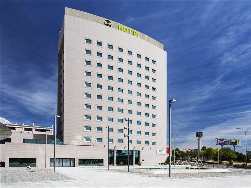 B&B Hotel Madrid Aeropuerto T4 San Sebastián de los Reyes Eksteriør billede