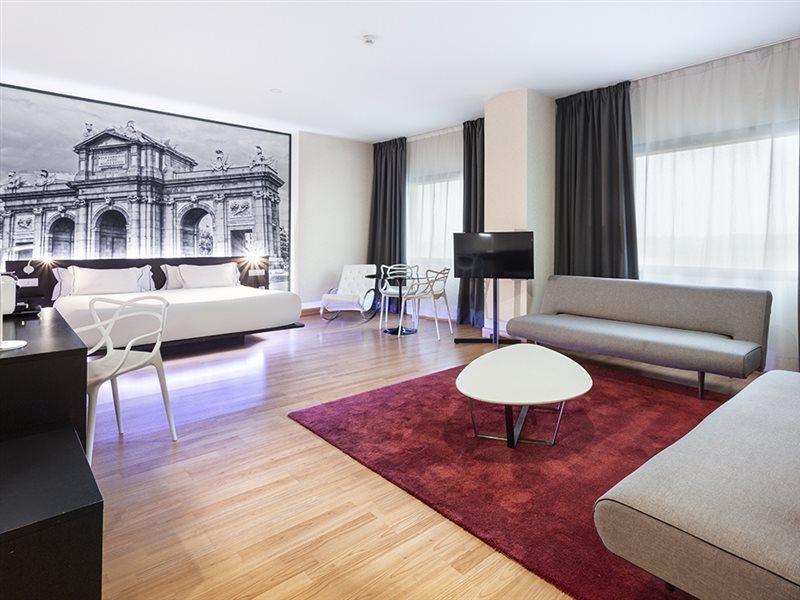 B&B Hotel Madrid Aeropuerto T4 San Sebastián de los Reyes Eksteriør billede