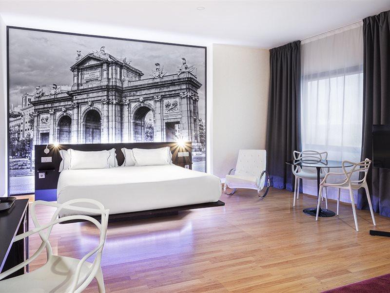 B&B Hotel Madrid Aeropuerto T4 San Sebastián de los Reyes Eksteriør billede