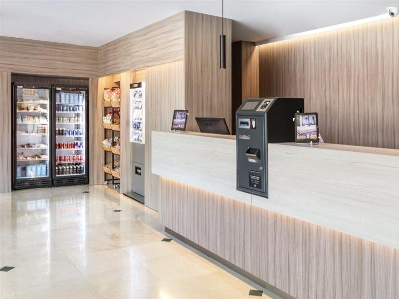 B&B Hotel Madrid Aeropuerto T4 San Sebastián de los Reyes Eksteriør billede