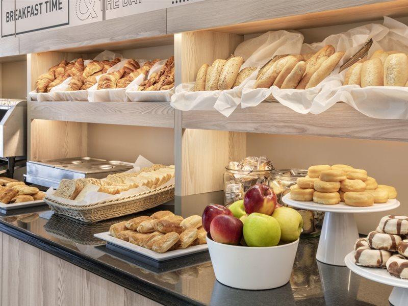 B&B Hotel Madrid Aeropuerto T4 San Sebastián de los Reyes Eksteriør billede