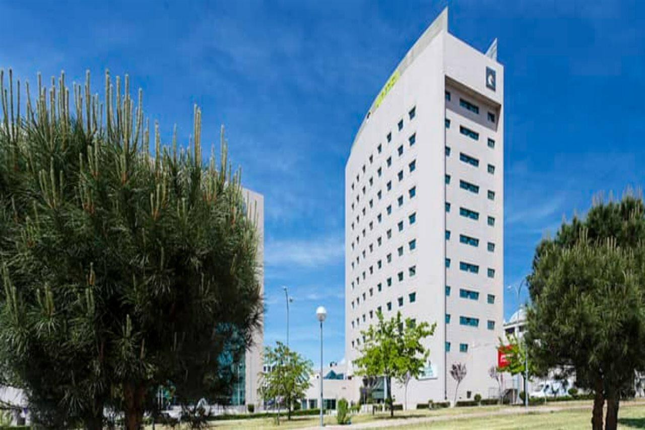 B&B Hotel Madrid Aeropuerto T4 San Sebastián de los Reyes Eksteriør billede