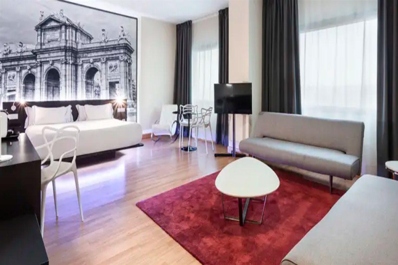B&B Hotel Madrid Aeropuerto T4 San Sebastián de los Reyes Eksteriør billede