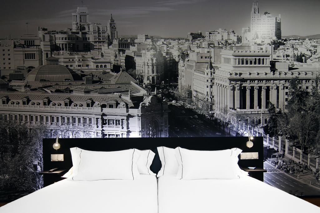 B&B Hotel Madrid Aeropuerto T4 San Sebastián de los Reyes Eksteriør billede